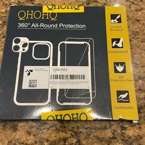 Complete set of iPhone protection for iPhone 14 plus. Elegant purple color,